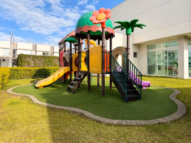 Venta de casa en Mercedes Norte, Heredia