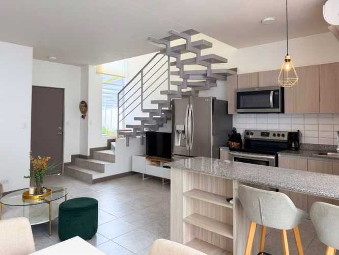 Venta de casa en Mercedes Norte, Heredia