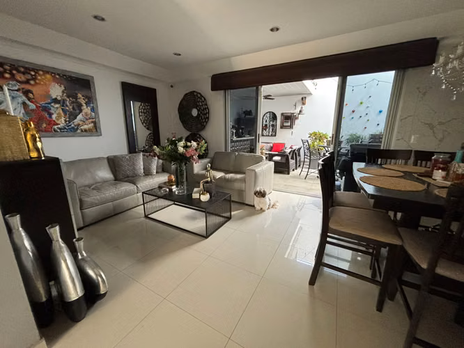 CASA EN VENTA EN CONDOMINIO ESCAZU