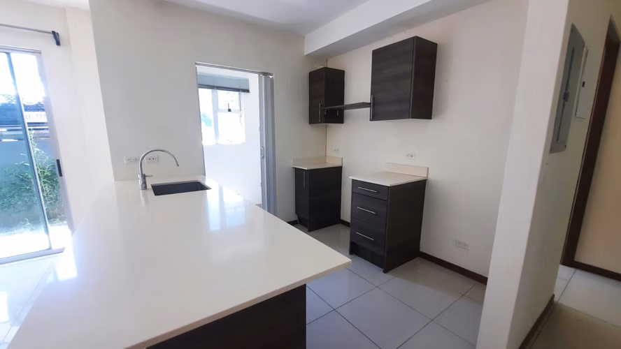 Venta de apartamento en Condominio en Cariari - Imagen 4