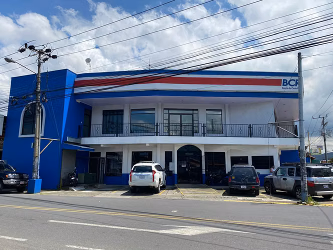 Vendo o alquilo Edificio completo en Plazoleta Desamparados (AS)