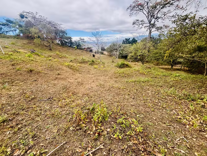 Lote, con increíbles vistas, gran potencial para desarrollo constructivo - Imagen 9