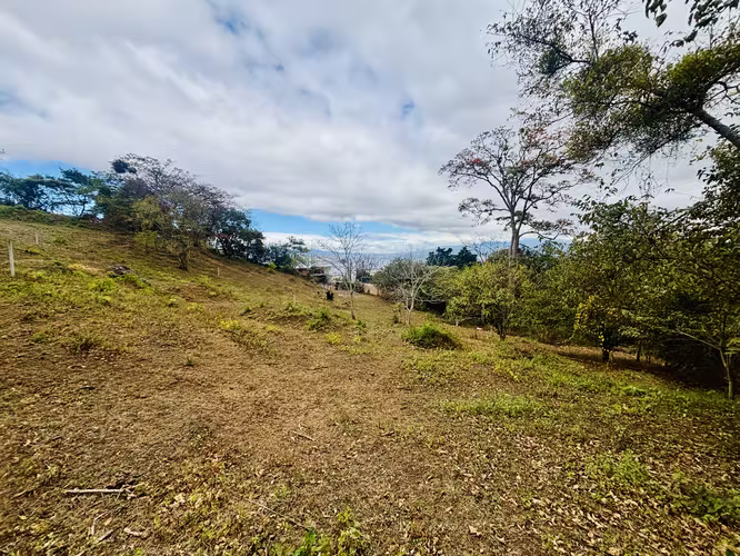 Lote, con increíbles vistas, gran potencial para desarrollo constructivo - Imagen 8