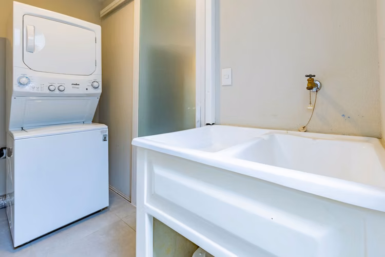 Casa en alquiler en Condominio Nasara Santa Ana – con línea blanca