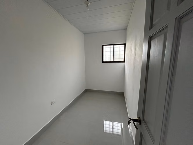 Alquiler de Local Comercial con Amplio Parqueo en San Pedro
