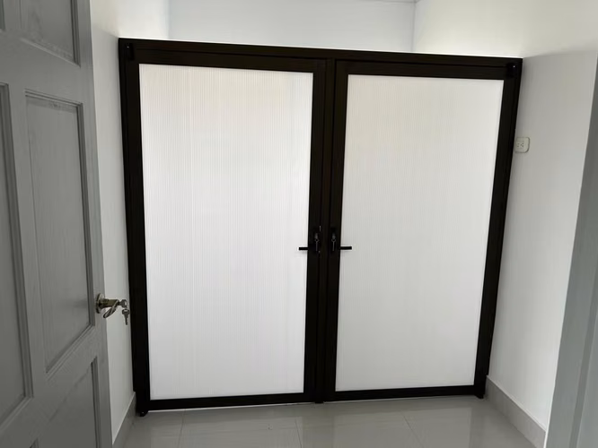 Alquiler de Local Comercial con Amplio Parqueo en San Pedro