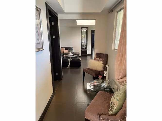 VENTA / Lujosa Propiedad (Permiso de Uso Comercial), Escazú