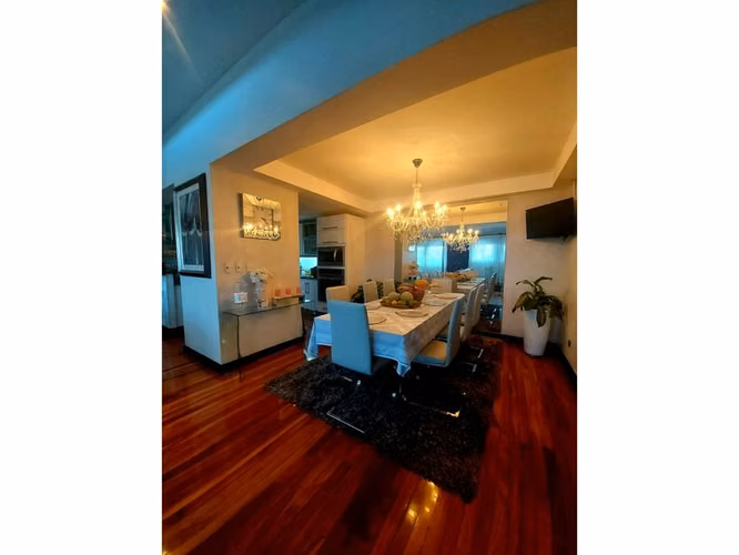 VENTA / Lujosa Propiedad (Permiso de Uso Comercial), Escazú