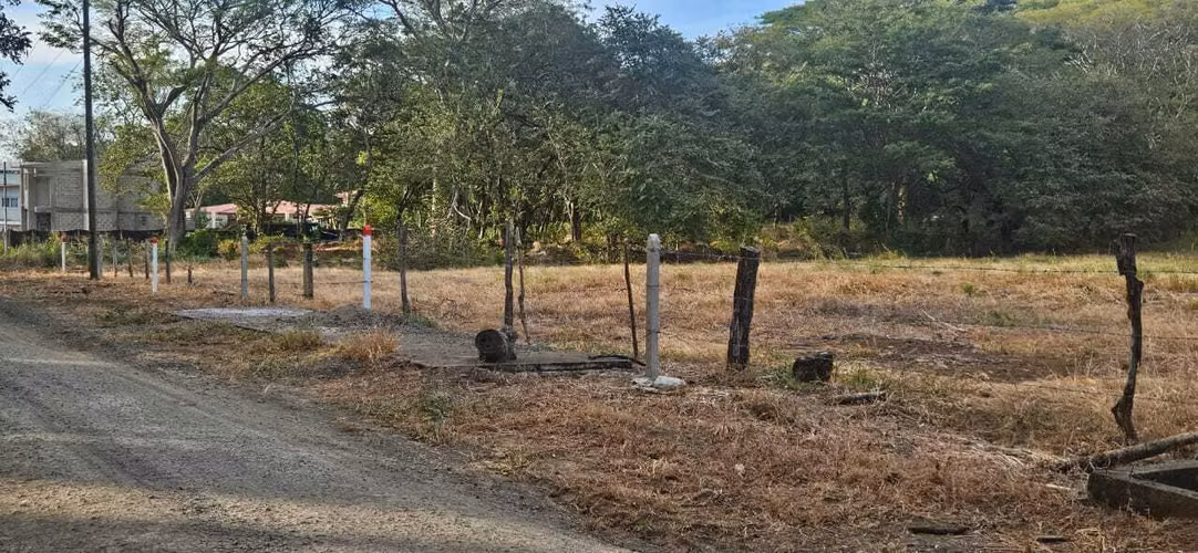 Venta de lote con 1615 m2  Uso de suelo Mixto en Playa Hermosa Guanacaste - Imagen 5