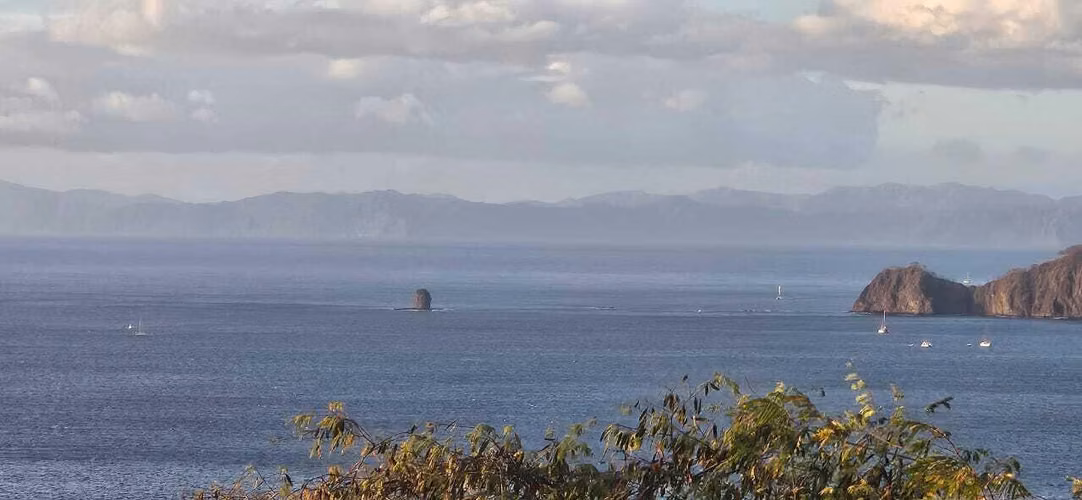 Venta de lote con 1615 m2  Uso de suelo Mixto en Playa Hermosa Guanacaste - Imagen 9