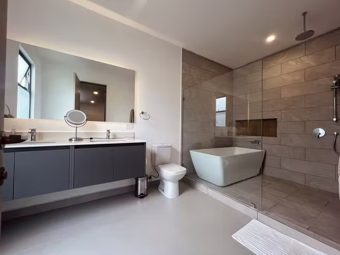 Casa moderna en Venta en Lindora – Viví Como en un Club Privado