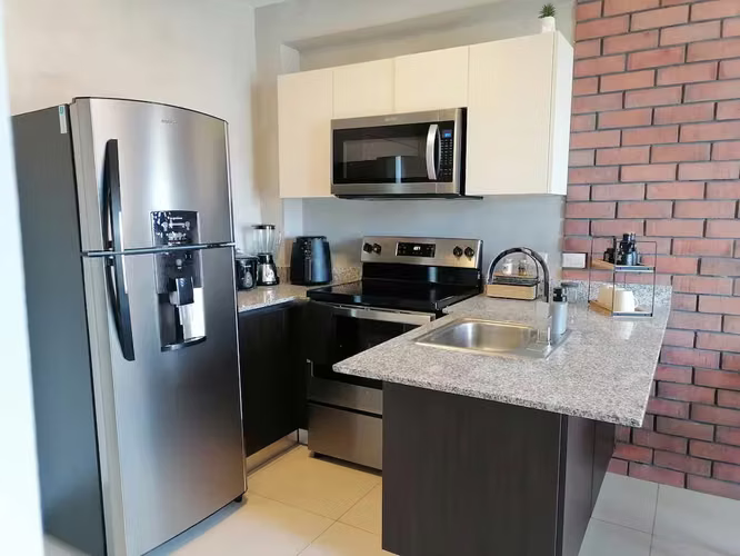 SE VENDE HERMOSO APARTAMENTO DECORADO Y AMUEBLADO