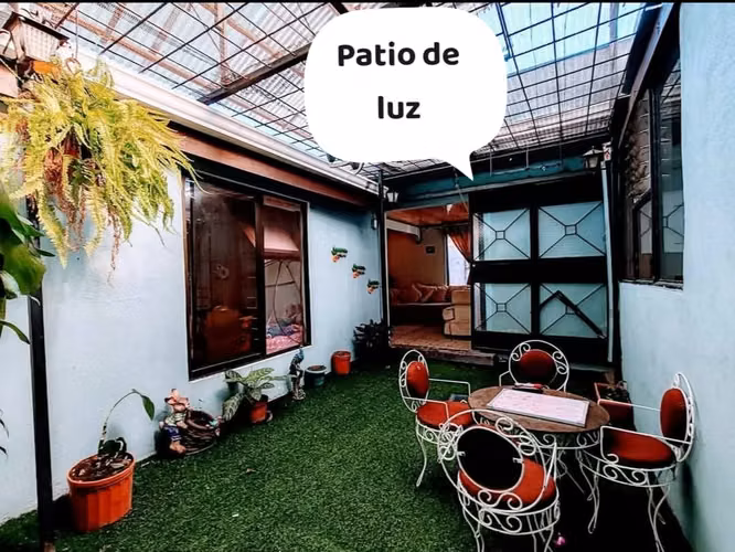 Venta de Casa Urbanizacion Sol Casa/ Alajuela