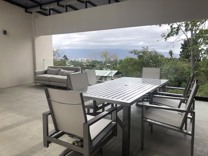 Oportunidad Unica. Vendo 2 niveles 2 parqueos bodega/ Condominio Natu, San Rafael Montes de Oca