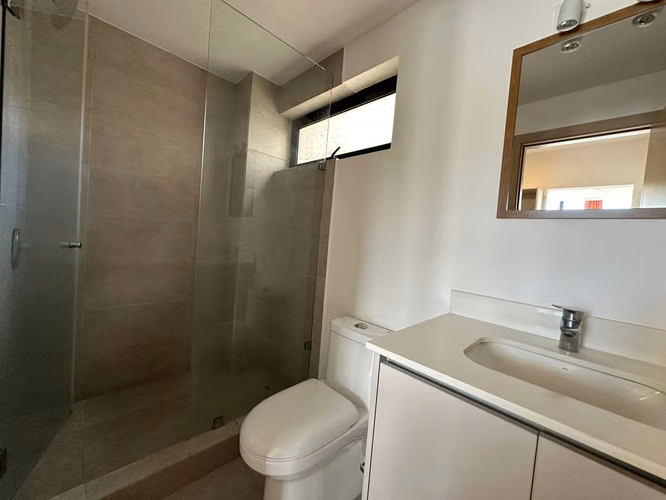 Oportunidad Unica. Vendo 2 niveles 2 parqueos bodega/ Condominio Natu, San Rafael Montes de Oca