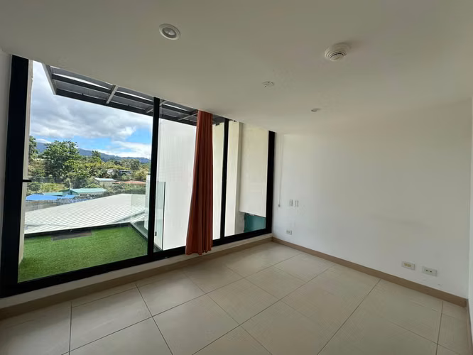Oportunidad Unica. Vendo 2 niveles 2 parqueos bodega/ Condominio Natu, San Rafael Montes de Oca