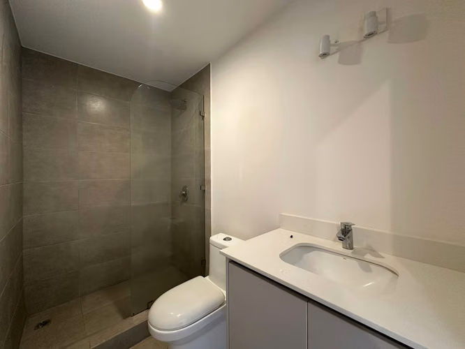 Oportunidad Unica. Vendo 2 niveles 2 parqueos bodega/ Condominio Natu, San Rafael Montes de Oca