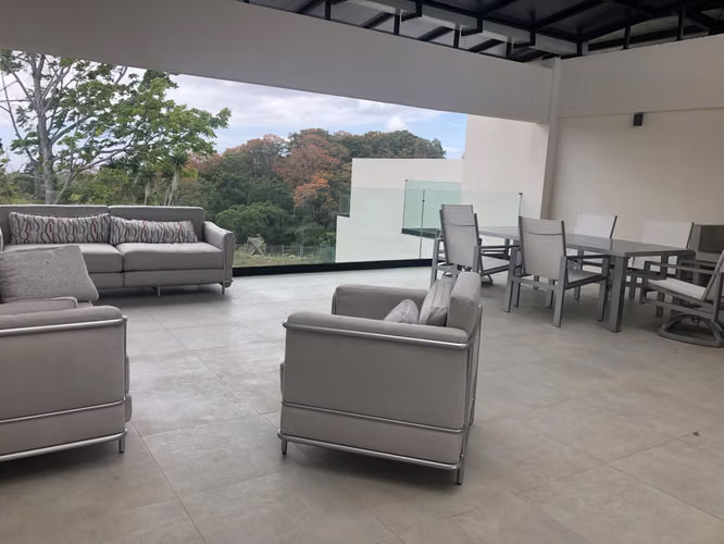 Oportunidad Unica. Vendo 2 niveles 2 parqueos bodega/ Condominio Natu, San Rafael Montes de Oca