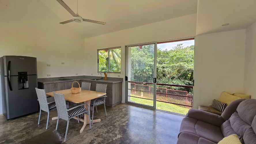 Casa en venta – Esterillos Oeste, Puntarenas