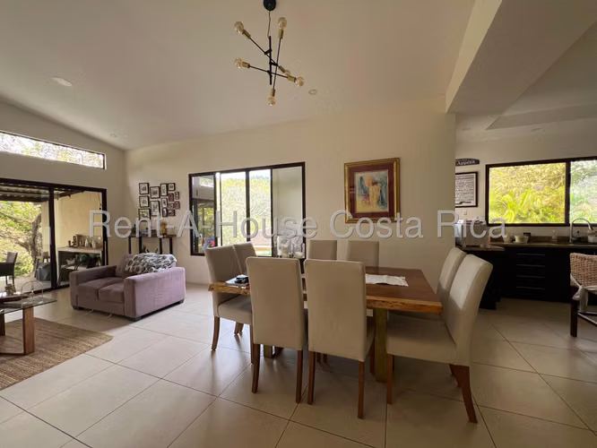 Venta de casa en Santa Ana Piedades en Residencial - Imagen 2
