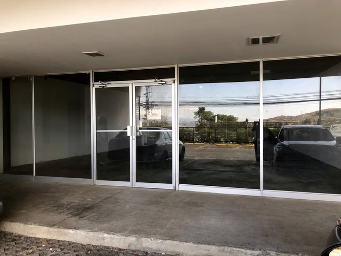 Local / Bodega / Oficina 150 m² en Centro de Negocios - Guachipelín - Imagen 8