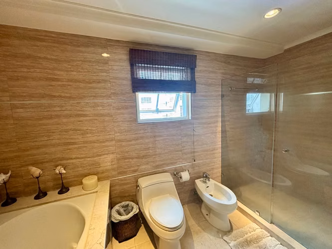 ALQUILER DE APARTAMENTO EN EL CORTIJO LOS LAURELES, ESCAZÚ AMUEBLADO