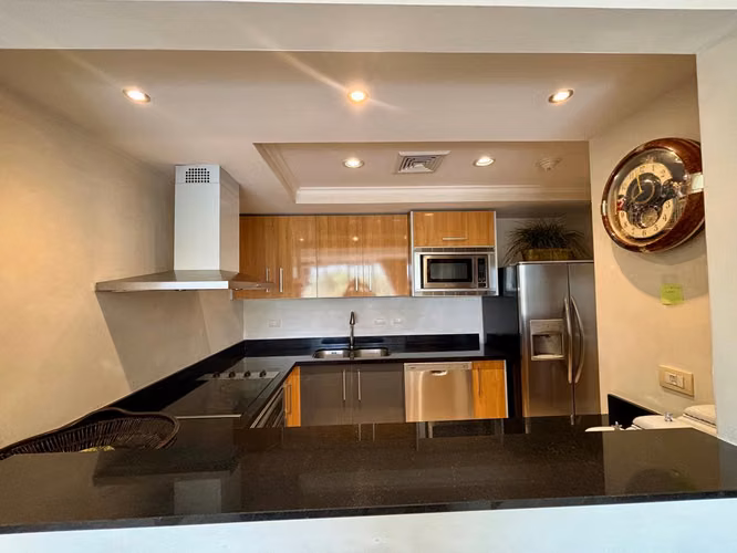 ALQUILER DE APARTAMENTO EN EL CORTIJO LOS LAURELES, ESCAZÚ AMUEBLADO