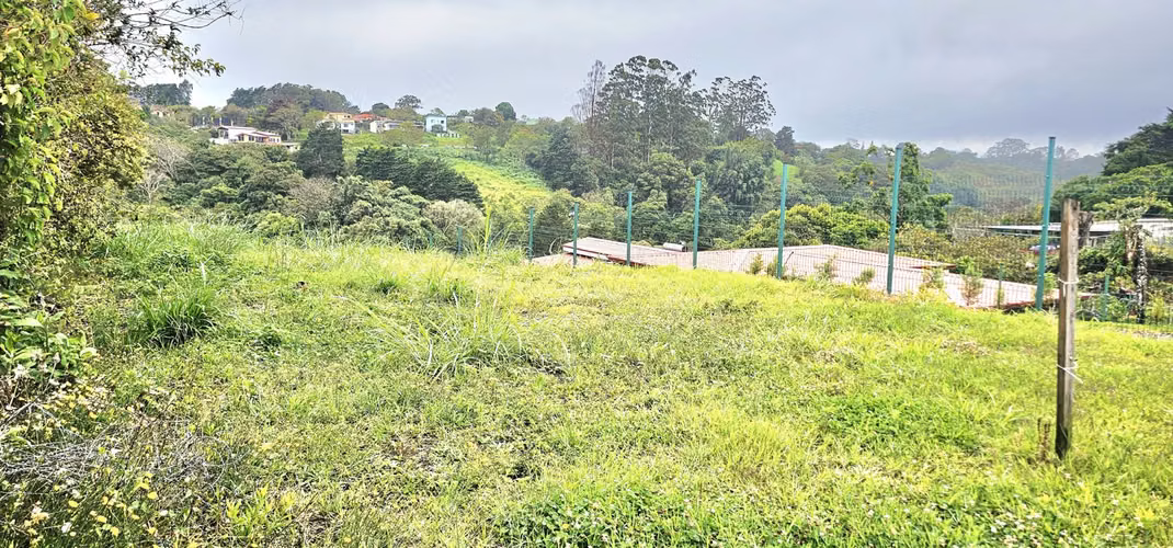 Venta de Lote en Santo Domingo de Heredia. 700 m2 LISTO PARA CONSTRUIR.