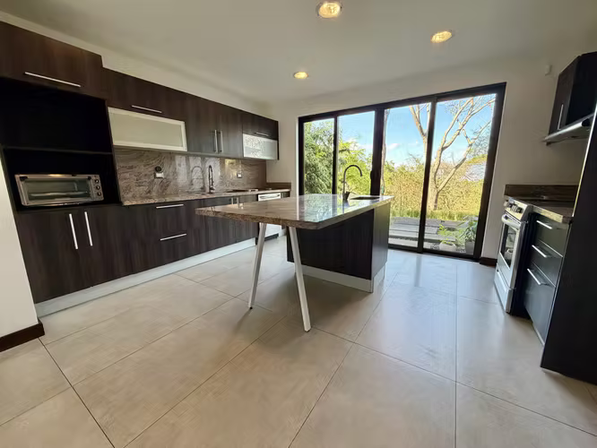 Santa Ana, Contemporánea Casa con Vistas Espectaculares y Max Privacidad