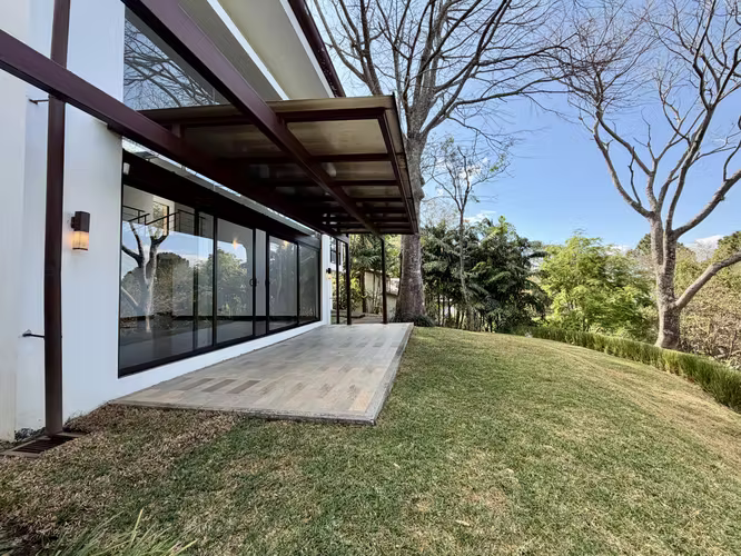Santa Ana, Contemporánea Casa con Vistas Espectaculares y Max Privacidad