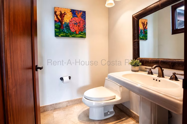 Venta de Casa en Condominio Monterán Granadilla Curridabat
