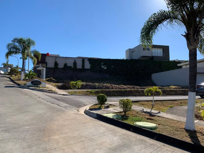 SE VENDE LOTE EN RESIDENCIAL RIVERGRAND, ESCAZÚ - Imagen 3