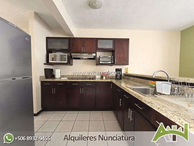 Apartamento Amueblado en Guachipelín de Escazú con AC