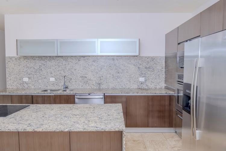 Apartamento de lujo en venta en Metropolitan Tower, La Sabana, San José, Costa Rica - Imagen 5