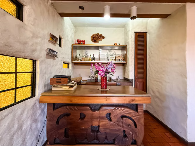 Casa en lote esquinero con vista al campo de golf – Cariari