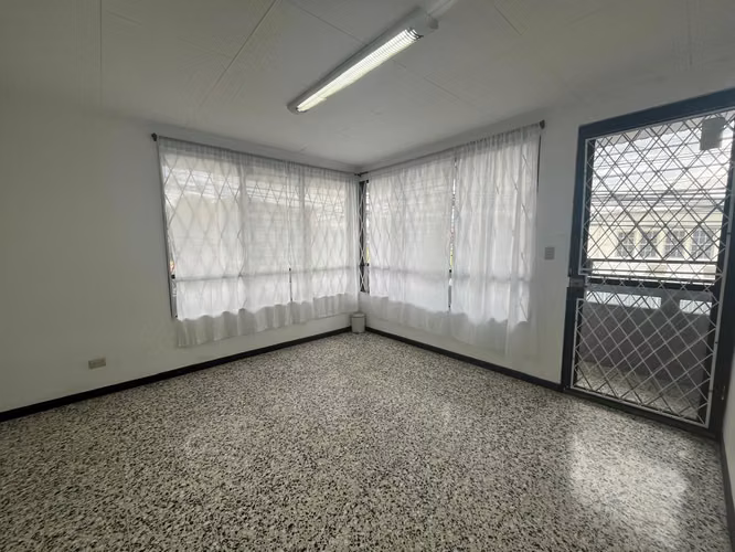Alquiler Oficina en 2do Piso - B Roosevelt San Pedro ID 5945 - Imagen 2