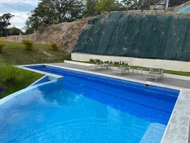 Apartamento de Lujo en Vista al Valle NUEVO PRECIO $399,000