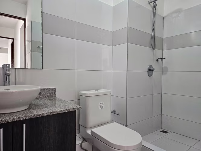 Condominio con Vista al Valle Central a 1 Km Ruta #1, Heredia