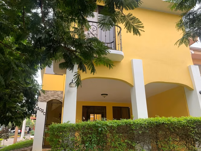 Sale of House in Condominio - Desamparados de Alajuela