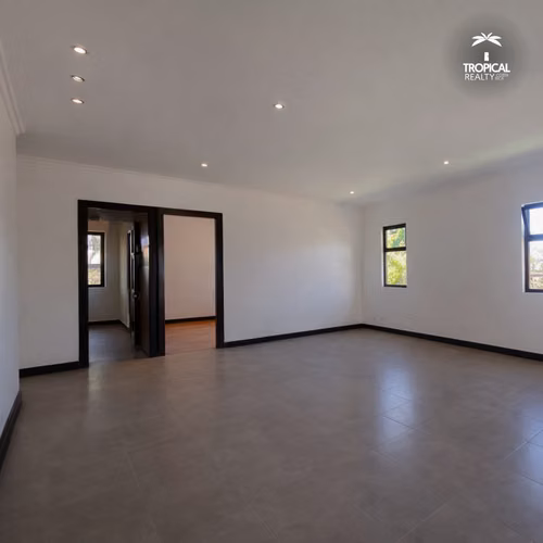Casa Remodelada en Alquiler en Condominio – Piedades de Santa Ana - Imagen 12