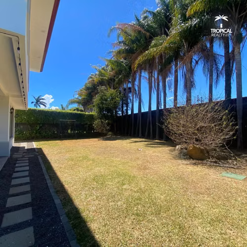 Casa Remodelada en Alquiler en Condominio – Piedades de Santa Ana - Imagen 14