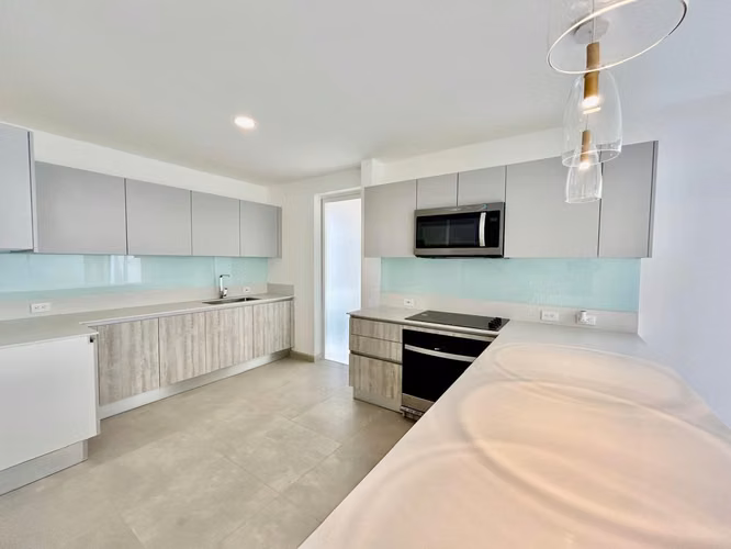 ALQUILER Casa Nasara + White Line (Santa Ana)