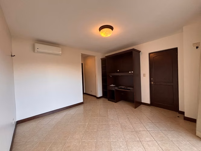 CASA EN SANTA ANA CENTRO - Imagen 20