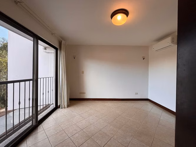 CASA EN SANTA ANA CENTRO - Imagen 19