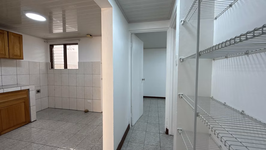 Venta de edificio con ocho apartamentos en San Vicente, Moravia - Imagen 10