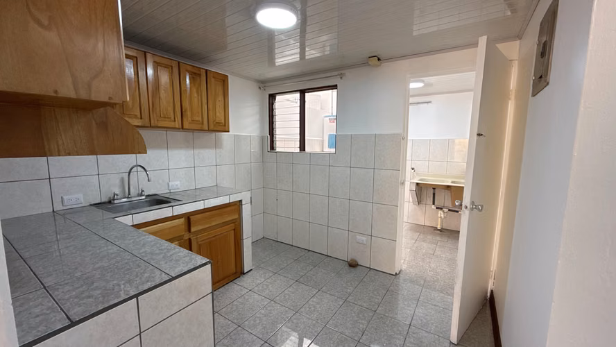 Venta de edificio con ocho apartamentos en San Vicente, Moravia - Imagen 8