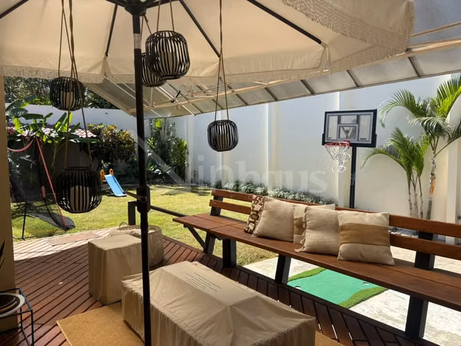 id 41940 Venta de casa en Lomas de Ayarco.