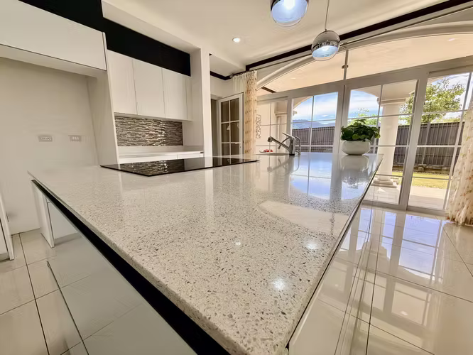 Venta de Espectacular casa en Colinas de Montealegre de 3 habitaciones.