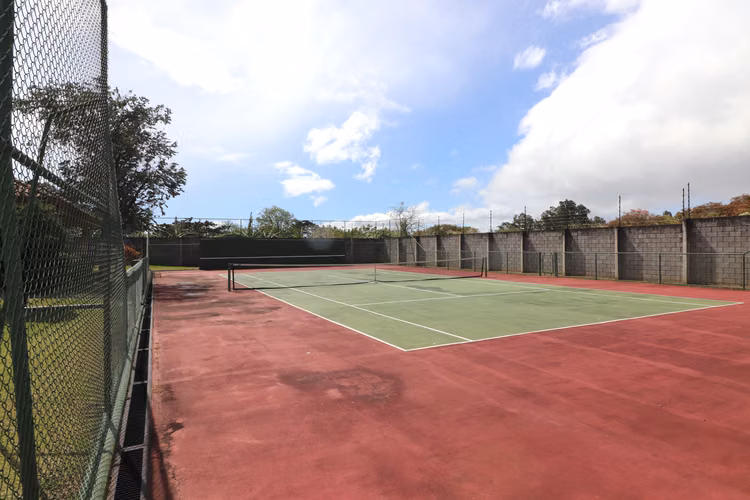 VENTA de Lote en Condominio La Hacienda en Santo Domingo Costa Rica SPM
