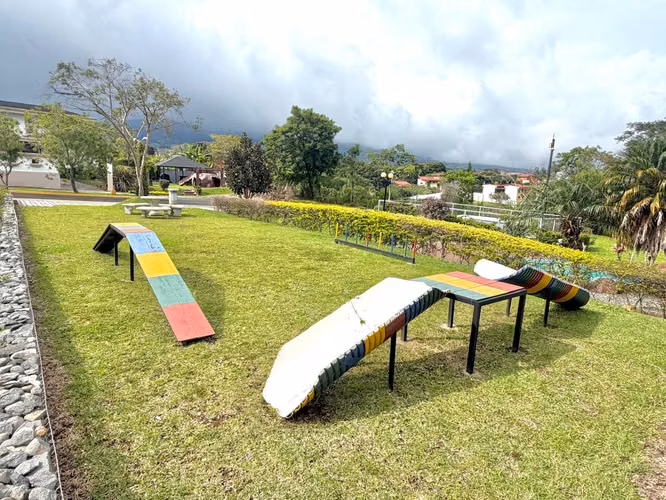 VENDO LOTE DE 320.71 M2 EN SAN ISIDRO HEREDIA - Imagen 16
